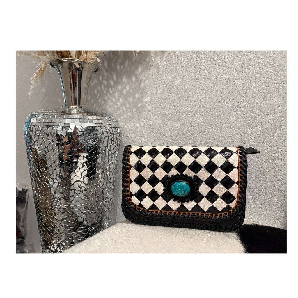 White and black checker envelope bag