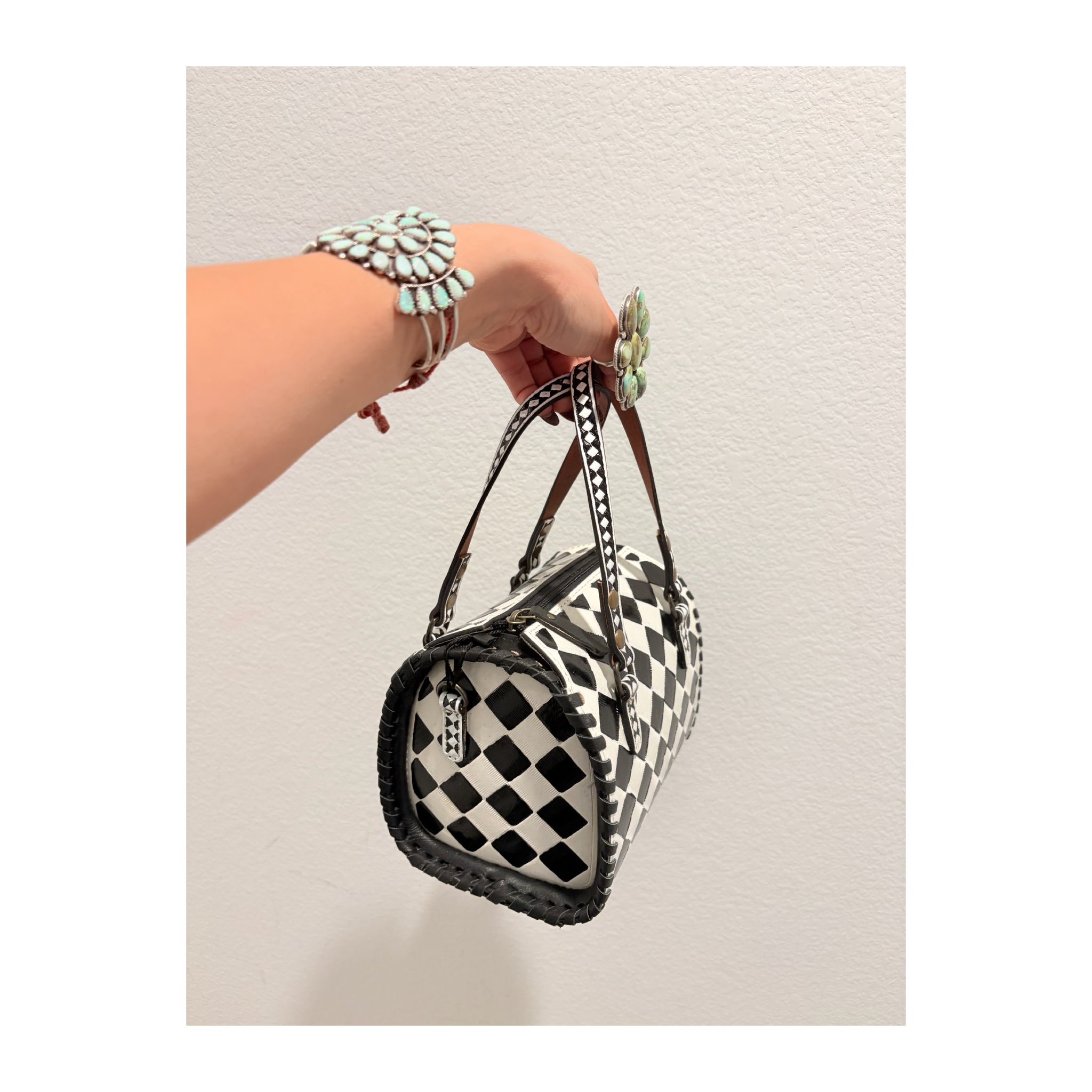 Xs black and white checker speedy