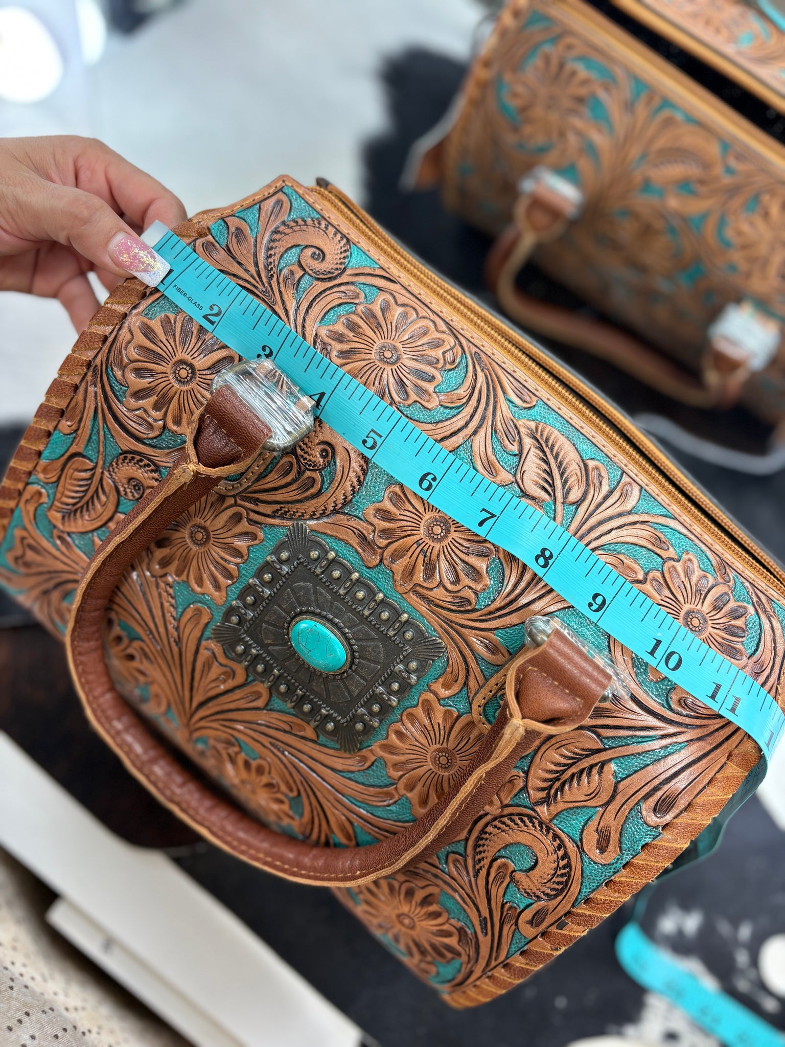 Medium leather tooled speedie