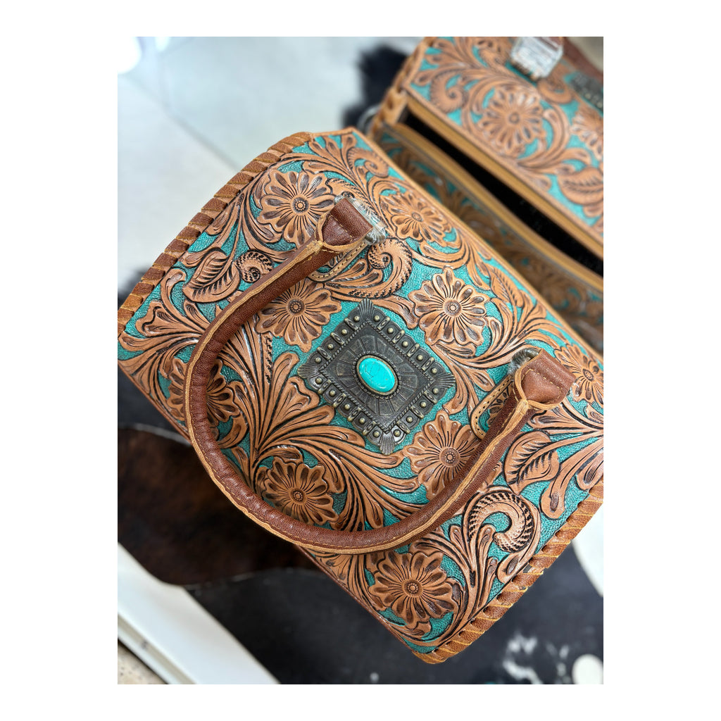 Medium leather tooled speedie