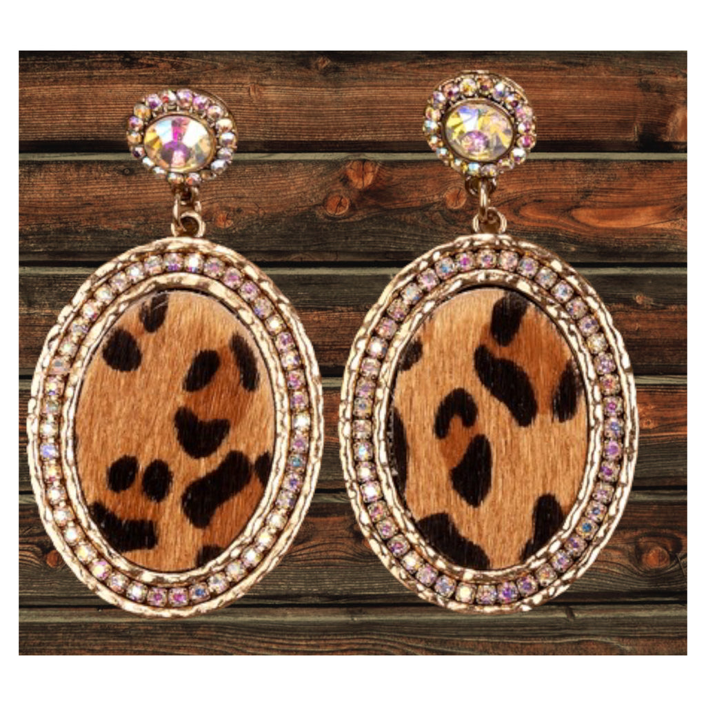 Animal hide earrings/leopard
